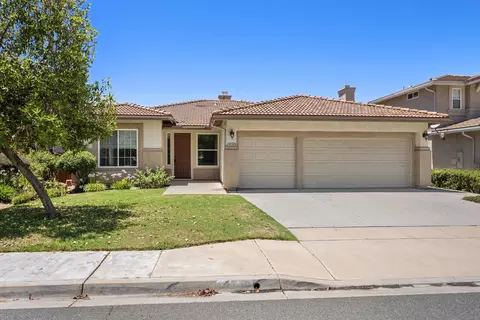 10726 Sima Ct, Santee, CA 92071