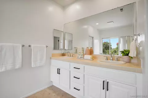 1137 Pacifica Pl, Encinitas, CA 92024 photo 24