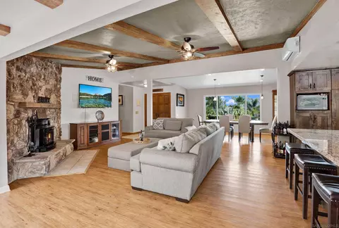 502 Vale View Dr, Vista, CA 92081 photo 11
