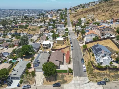 9625 Chestnut St, Spring Valley, CA 91977 photo 32