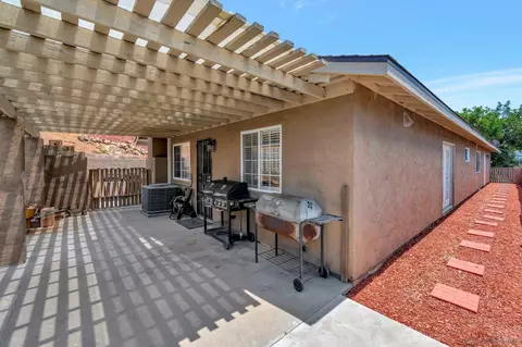 9625 Chestnut St, Spring Valley, CA 91977 photo 36