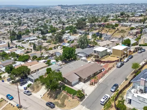 9625 Chestnut St, Spring Valley, CA 91977 photo 31