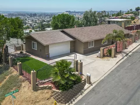 9625 Chestnut St, Spring Valley, CA 91977