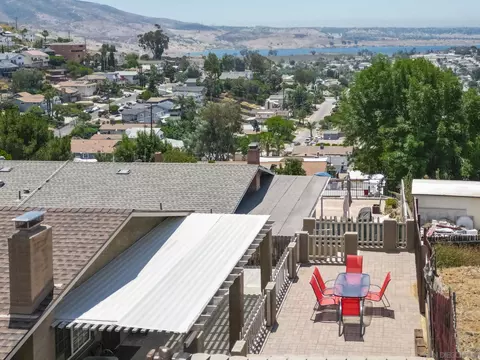 9625 Chestnut St, Spring Valley, CA 91977 photo 26