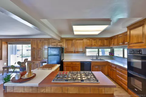 10993 Explorer Rd, La Mesa, CA 91941 photo 6