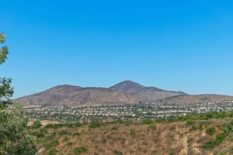 1859 Cabernet Dr, Chula Vista, CA 91913 photo 38