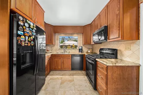 9166 San Juan Pl, La Mesa, CA 91941 photo 54