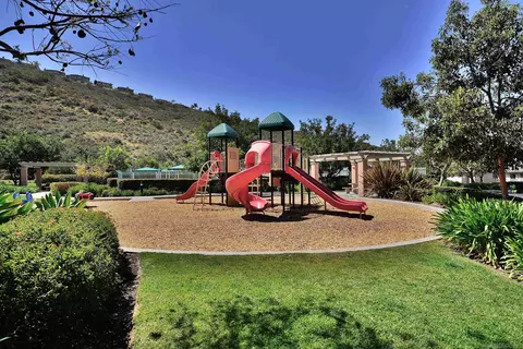2135 Pointe Pkwy, Spring Valley, CA 91978 photo 51
