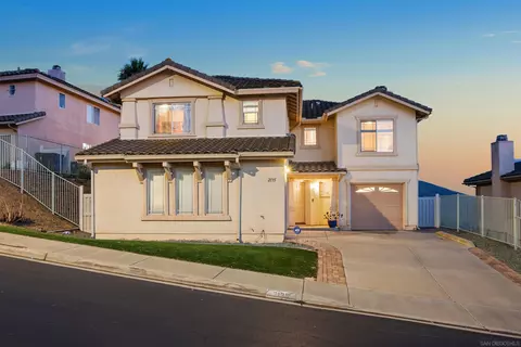 2135 Pointe Pkwy, Spring Valley, CA 91978