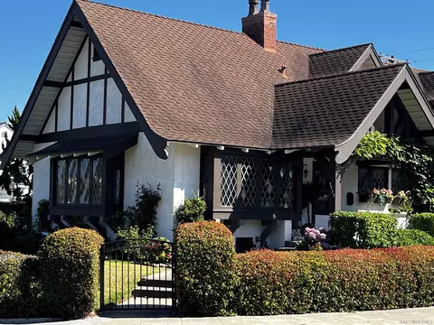 3453 Elliott, San Diego, CA 92106