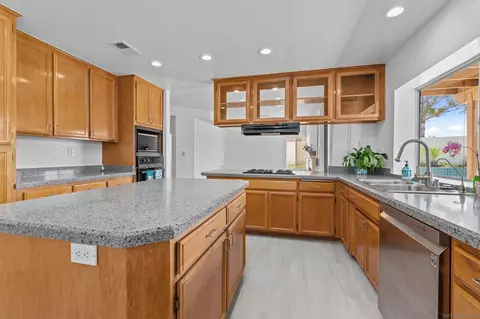 1371 Via Cibola, Oceanside, CA 92057 photo 14