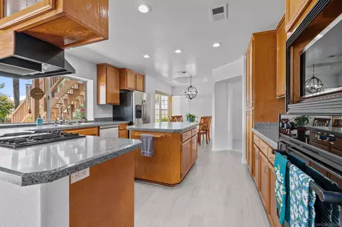 1371 Via Cibola, Oceanside, CA 92057 photo 13