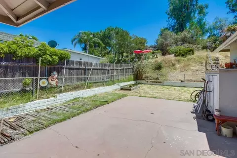 8475 Nentra St, La Mesa, CA 91942 photo 11
