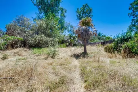 8475 Nentra St, La Mesa, CA 91942 photo 6
