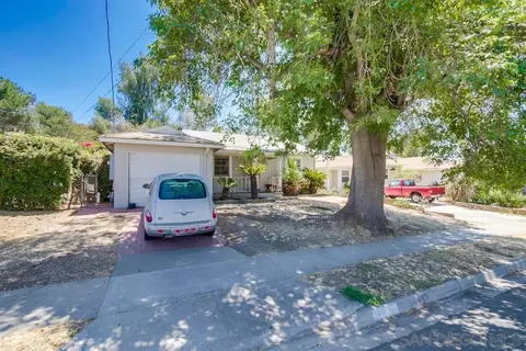 8475 Nentra St, La Mesa, CA 91942 photo 2