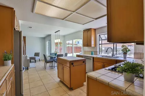 1078 E J St, Chula Vista, CA 91910 photo 18