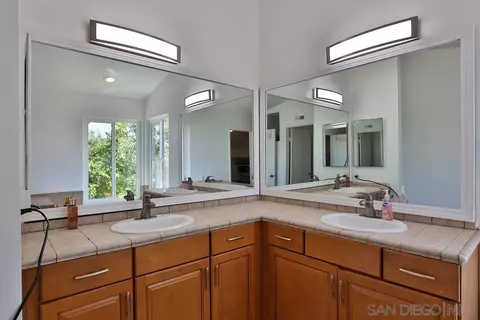 1078 E J St, Chula Vista, CA 91910 photo 38