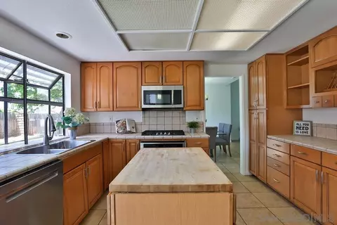 1078 E J St, Chula Vista, CA 91910 photo 20