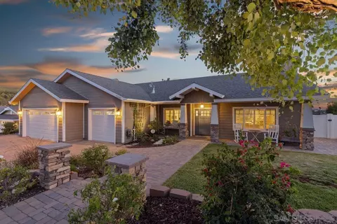13411 Saint Andrews Pl, Poway, CA 92064