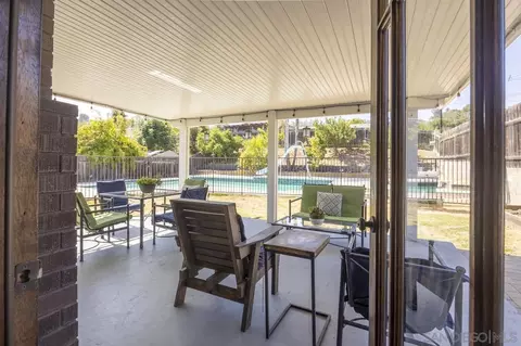 9605 Blarney Ave, Spring Valley, CA 91977 photo 18