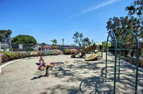 352 Winsome Pl, Encinitas, CA 92024 photo 33