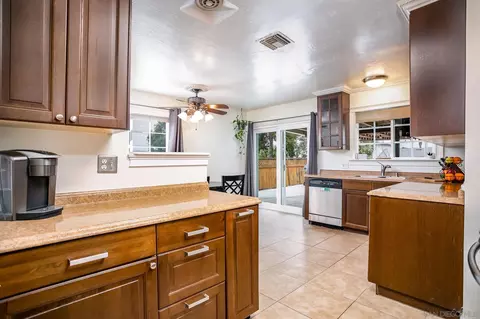 8531 Massery Ln, Santee, CA 92071 photo 11