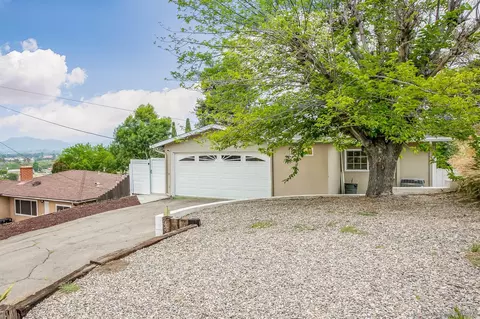 8531 Massery Ln, Santee, CA 92071 photo 3