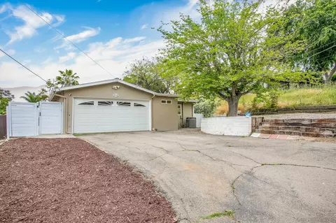 8531 Massery Ln, Santee, CA 92071 photo 2