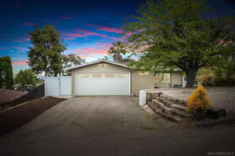 8531 Massery Ln, Santee, CA 92071