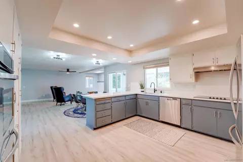 1709 Milton Manor Dr, El Cajon, CA 92021