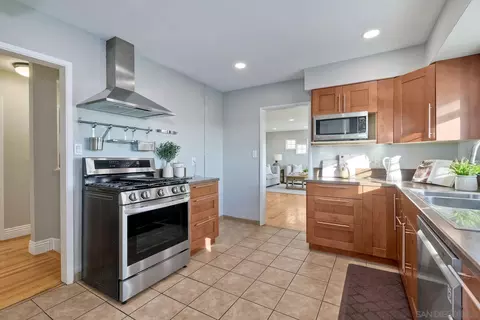 4380 Maple Ave, La Mesa, CA 91941 photo 9
