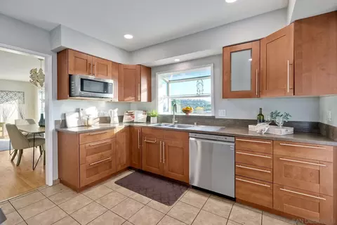 4380 Maple Ave, La Mesa, CA 91941 photo 11