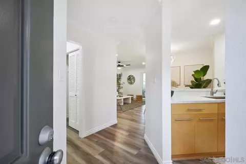 7445 Charmant Dr #1711, San Diego, CA 92122