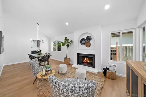 2709 York, Carlsbad, CA 92010 photo 4
