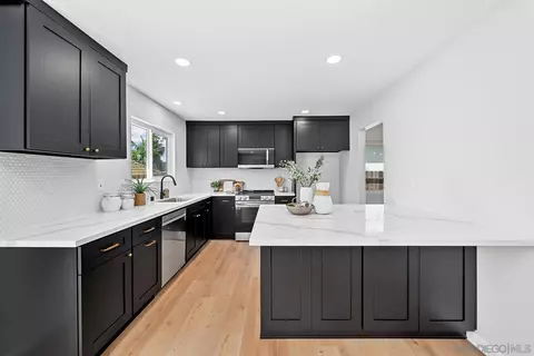2709 York, Carlsbad, CA 92010 photo 8