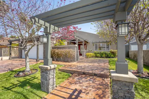 7479 Comet View Ct, San Diego, CA 92120