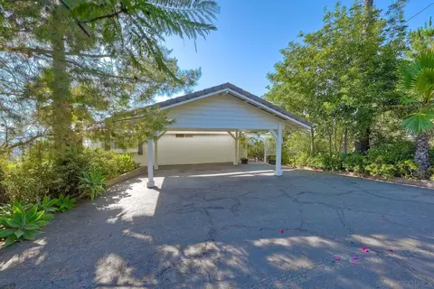 2456 Summit Dr, Escondido, CA 92025 photo 8
