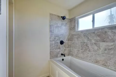 2456 Summit Dr, Escondido, CA 92025 photo 22
