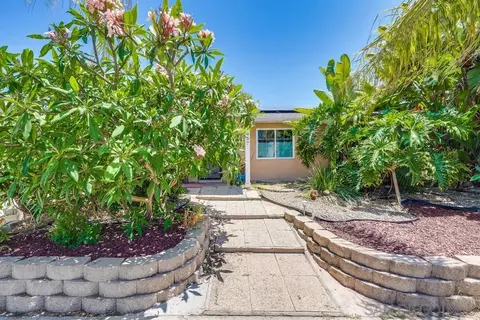 1657 Tarleton St, Spring Valley, CA 91977 photo 2