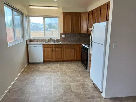 9124 Christiana St, Spring Valley, CA 91977 photo 7