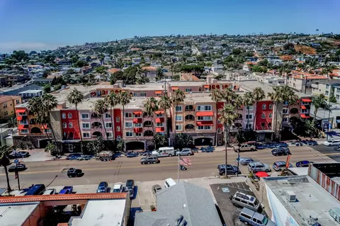 840 Turquoise St #304, San Diego, CA 92109