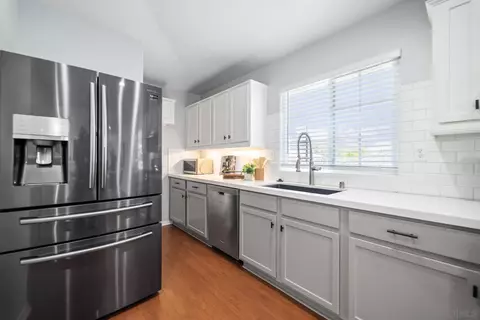 1354 Elm Ave, Imperial Beach, CA 91932 photo 3