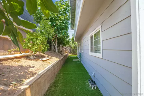 1354 Elm Ave, Imperial Beach, CA 91932 photo 32
