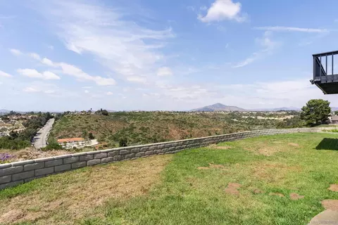 655 Floyd Ave, Chula Vista, CA 91910 photo 8
