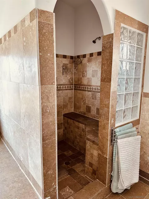 9608 Eucalyptus St, Spring Valley, CA 91977 photo 4