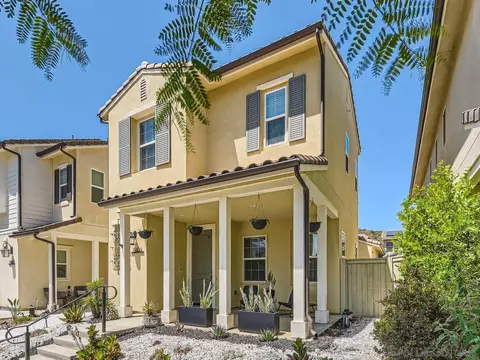 21426 Harmony Village Dr, Escondido, CA 92029