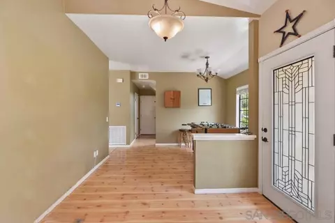 2346 Summerhill Dr, Encinitas, CA 92024 photo 4