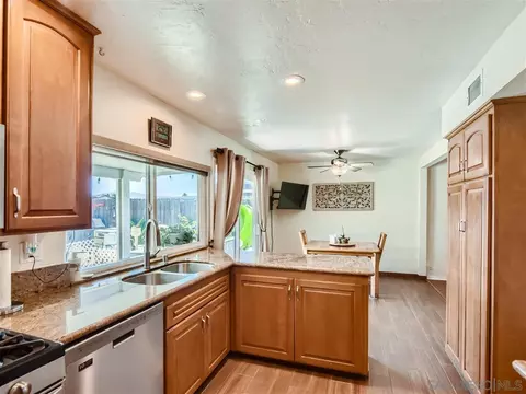 10109 Timberlane Way, Santee, CA 92071 photo 6
