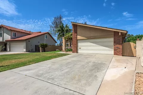 4084 Risa Ct, San Diego, CA 92124 photo 2