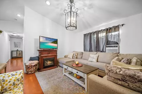 4027 C St, San Diego, CA 92102
